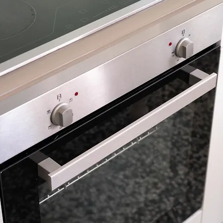 Mv Living - ハニア