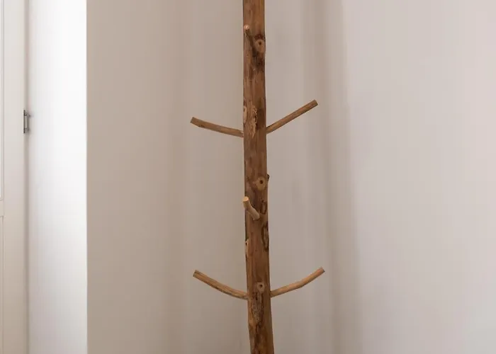 Mv Living - * La Canea