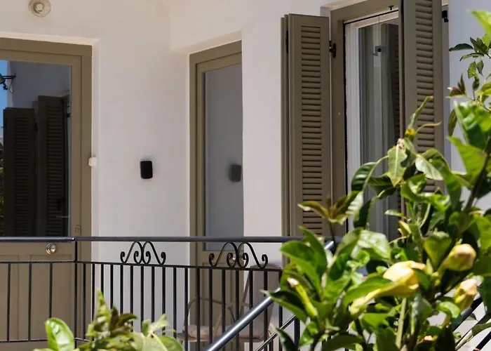 Mv Living - Casa vacanze La Canea