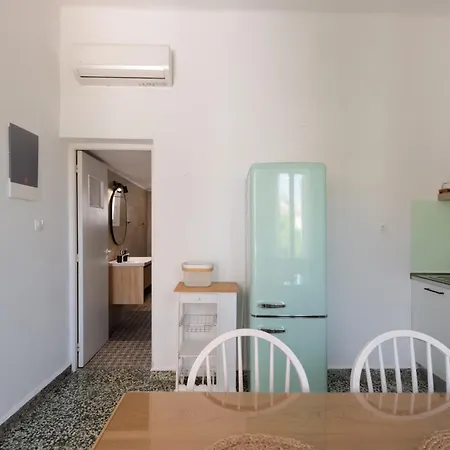 Mv Living - * Chania (Crete)